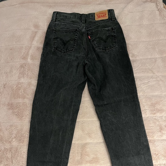LEVI’S High Waisted Mom Jeans Black Distressed Size 26 - Picture 12 of 16